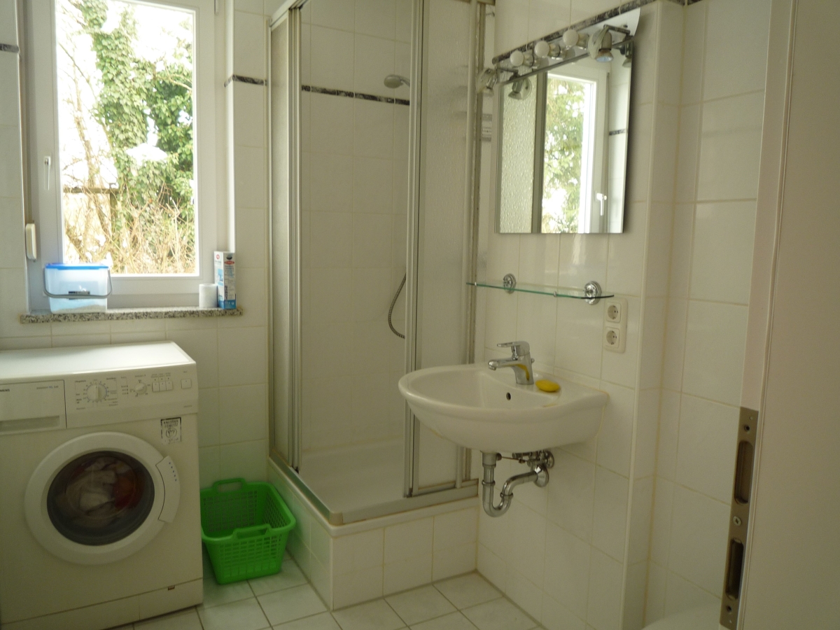 Dusche im Erdgeschoss